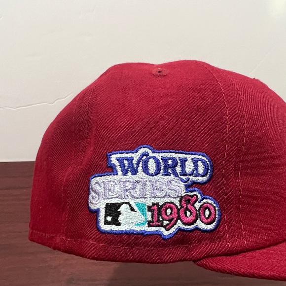 New Era, 59Fifty Fitted Hat, Philadelphia Phillies, Polar Lights - Picture 9 of 11